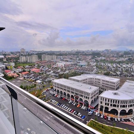 Lovely Vivamall City View With 2 Card Lv12 Kuching Extérieur photo