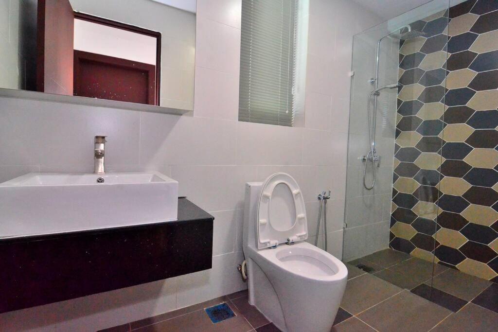 Lovely Vivamall City View With 2 Card Lv12 Kuching Extérieur photo